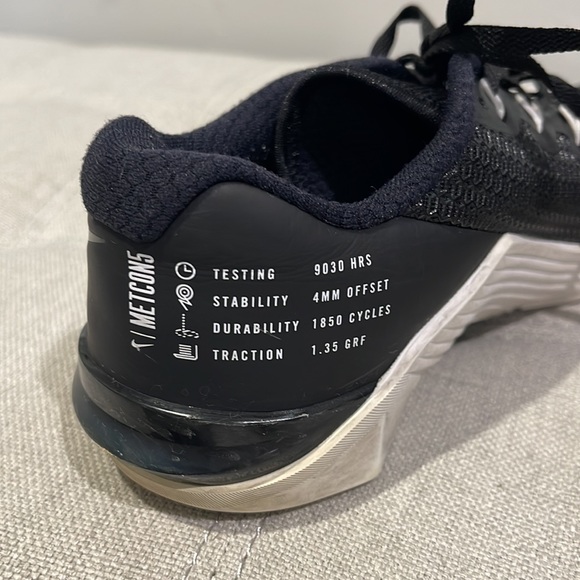 Nike metcon5 shoes - Picture 3 of 6